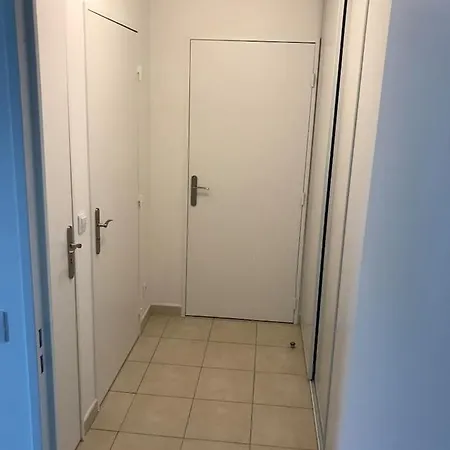 Apartment T2 Entre Roche Et *